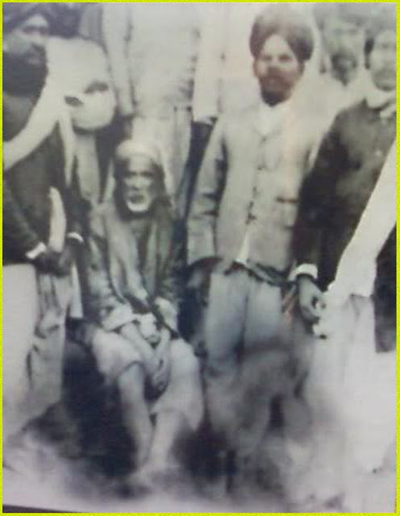 Information about Shirdi Sai Baba Life History. Sri Shirdi Sai Baba is one of the greatest saints ever born in India and has millions of devotees all over the World.